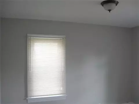 343 N Dwiggins St, Griffith, IN 46319 photo 9