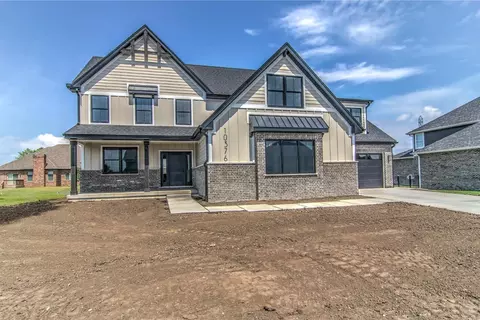 9262 Iris Dr, Saint John, IN 46373 photo 1