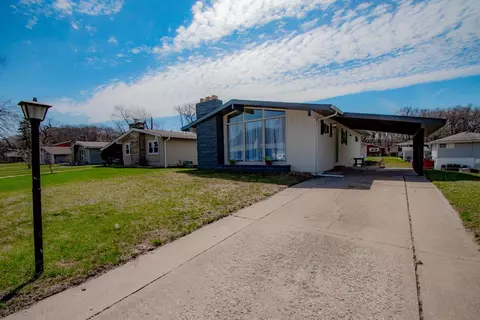 8111 Hickory Ave, Gary, IN 46403 photo 1