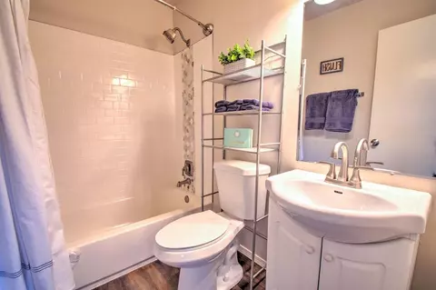 8111 Hickory Ave, Gary, IN 46403 photo 12