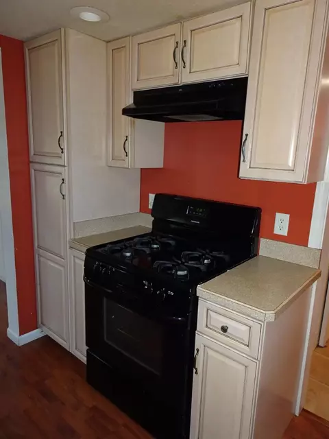 209 Park Ave, North Judson, IN 46366 photo 6