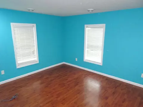 209 Park Ave, North Judson, IN 46366 photo 8