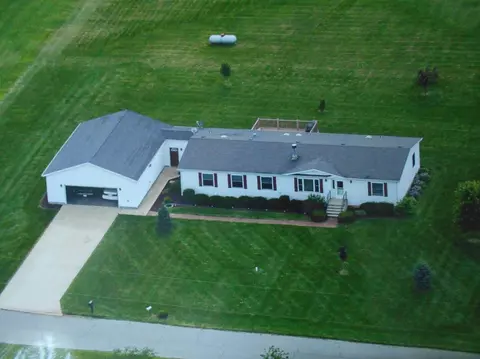 4338 S 300, La Porte, IN 46350 photo 1
