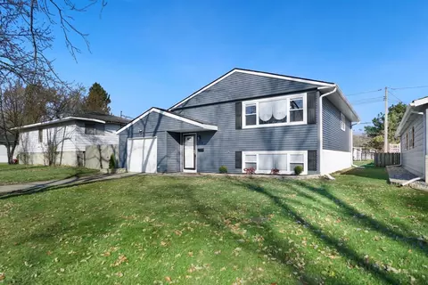 710 E 40th Pl, Griffith, IN 46319 photo 2