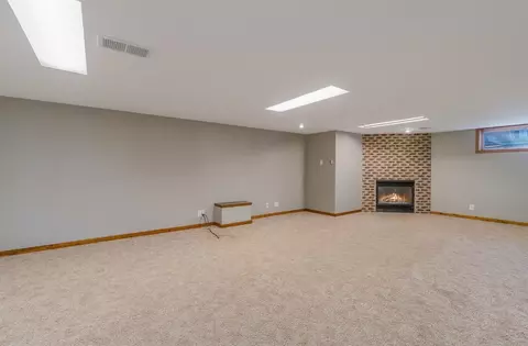 231 Briar Ln, Munster, IN 46321 photo 17