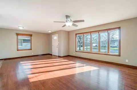 231 Briar Ln, Munster, IN 46321 photo 3