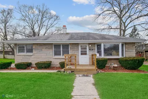 516 Wheeler St, Griffith, IN 46319 photo 1