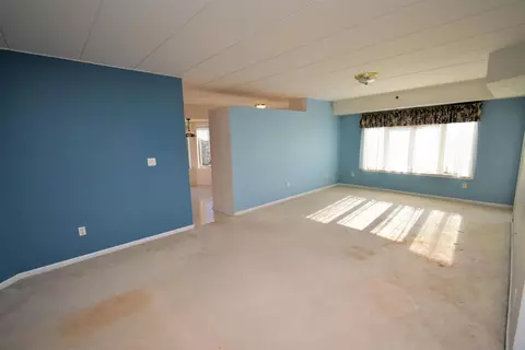 8421 Manor Ave #305, Munster, IN 46321 photo 3