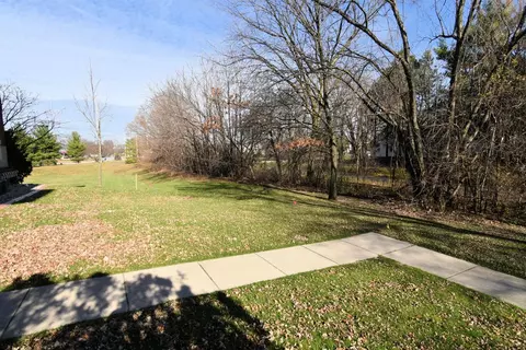 8421 Manor Ave #305, Munster, IN 46321 photo 18