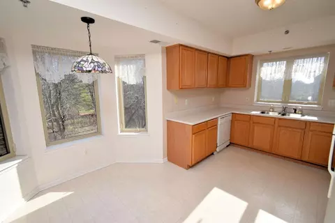 8421 Manor Ave #305, Munster, IN 46321 photo 8