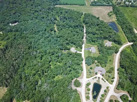 11189 Pleasant Grove Dr, Wheatfield, IN 46392 photo 9