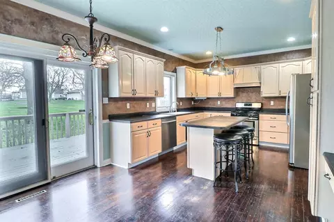 2920 Painted Leaf Dr, Crown Point, IN 46307 photo 9