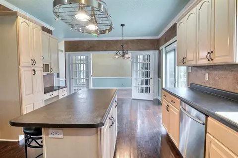 2920 Painted Leaf Dr, Crown Point, IN 46307 photo 8