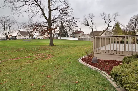 2920 Painted Leaf Dr, Crown Point, IN 46307 photo 24