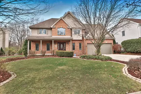 2920 Painted Leaf Dr, Crown Point, IN 46307 photo 1