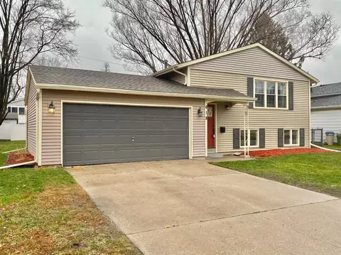 618 E 40th Pl, Griffith, IN 46319 photo 2