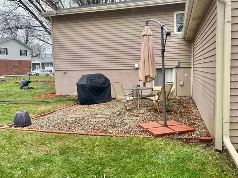 618 E 40th Pl, Griffith, IN 46319 photo 7