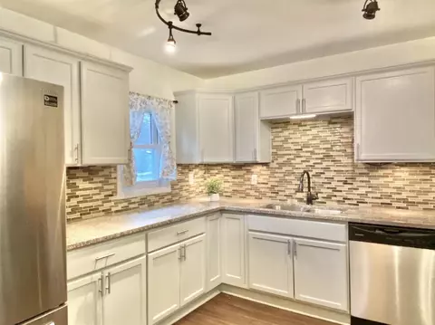 618 E 40th Pl, Griffith, IN 46319 photo 9