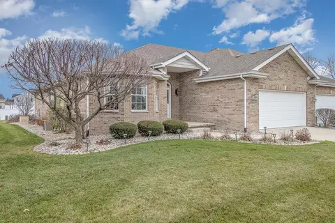 2043 Northwinds Dr, Dyer, IN 46311 photo 2