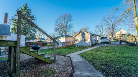 204 E Goldsborough St, Crown Point, IN 46307 photo 4