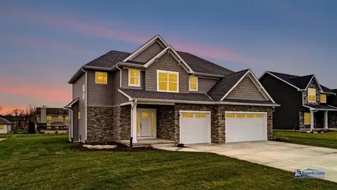 8665 Manor House Dr, Saint John, IN 46373 photo 1