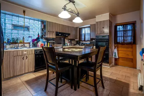659 Mckinley St, Gary, IN 46404 photo 6