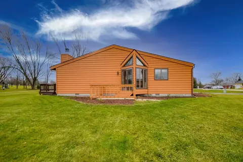 3755 Kingsway Dr, Crown Point, IN 46307 photo 5