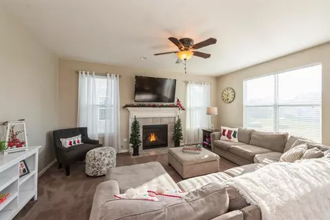 9165 Briar Ln, Saint John, IN 46373 photo 6