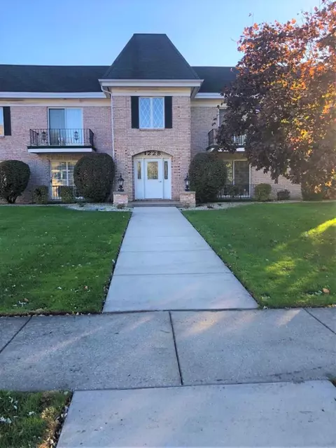 1228 Camellia Dr #14, Munster, IN 46321 photo 1