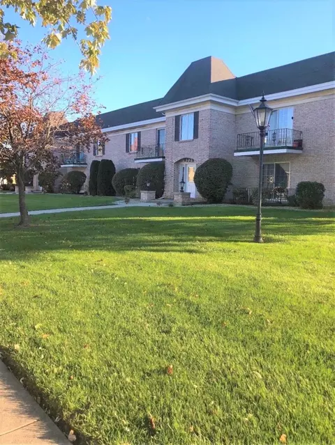 1228 Camellia Dr #14, Munster, IN 46321 photo 3
