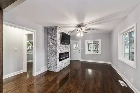 210 N Raymond St, Griffith, IN 46319 photo 9