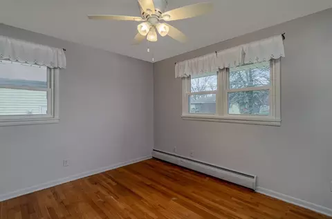 141 W Oak Pl, Griffith, IN 46319 photo 16