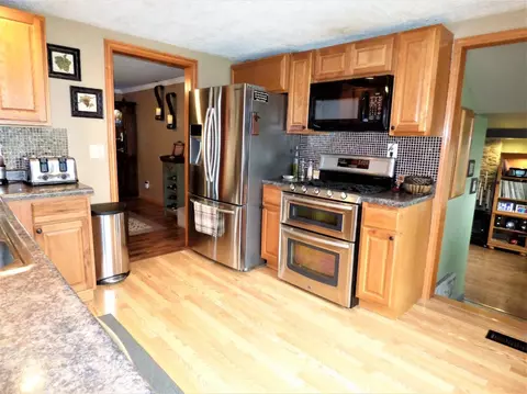 604 Sunset Rd, Hebron, IN 46341 photo 3
