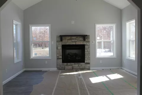 10517 Mattie Ln, Wheatfield, IN 46392 photo 12