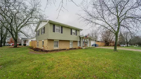 270 Arrowhead Dr, Lowell, IN 46356 photo 18