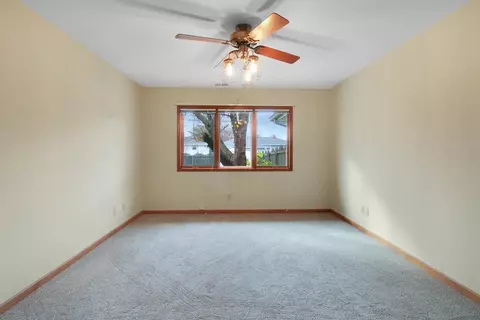 748 N Forest Ave, Griffith, IN 46319 photo 9