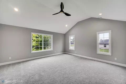 4703 Hyde Park Dr, Valparaiso, IN 46383 photo 16