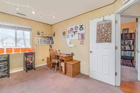 913 Beacon Dr, Hobart, IN 46342 photo 12