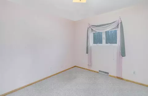 633 N Colfax St, Griffith, IN 46319 photo 11