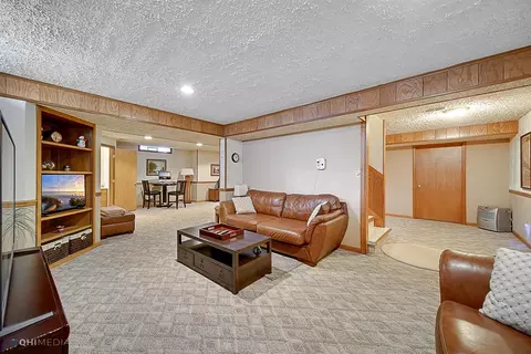 10030 Devonshire Ln, Munster, IN 46321 photo 15