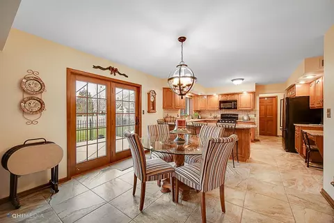 10030 Devonshire Ln, Munster, IN 46321 photo 10