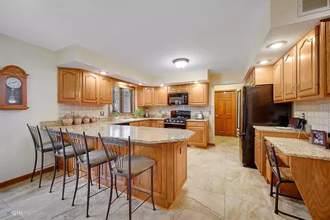 10030 Devonshire Ln, Munster, IN 46321 photo 11