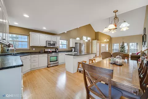 925 Pheasant Run Cir, Porter, IN 46304 photo 8