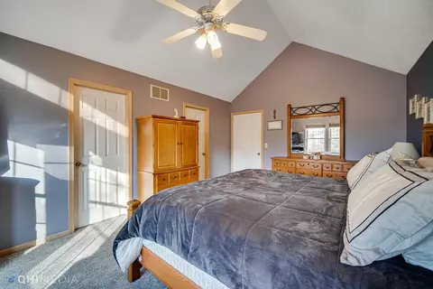 925 Pheasant Run Cir, Porter, IN 46304 photo 18