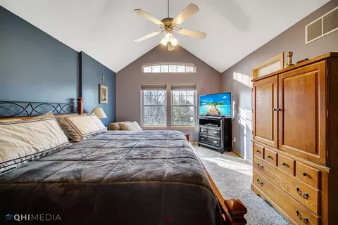 925 Pheasant Run Cir, Porter, IN 46304 photo 17
