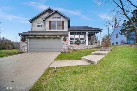 925 Pheasant Run Cir, Porter, IN 46304 photo 1
