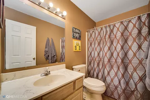 925 Pheasant Run Cir, Porter, IN 46304 photo 21