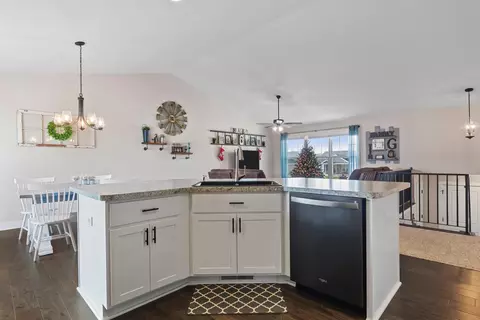 18305 Candace Dr, Lowell, IN 46356 photo 9