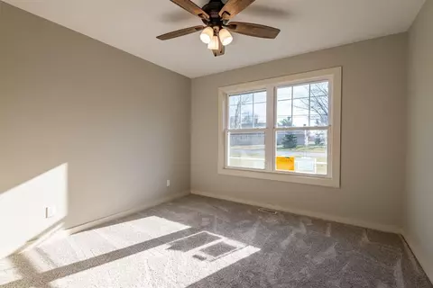 816 W Division St, De Motte, IN 46310 photo 21