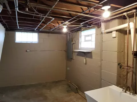 356 S Howard St, Gary, IN 46403 photo 22